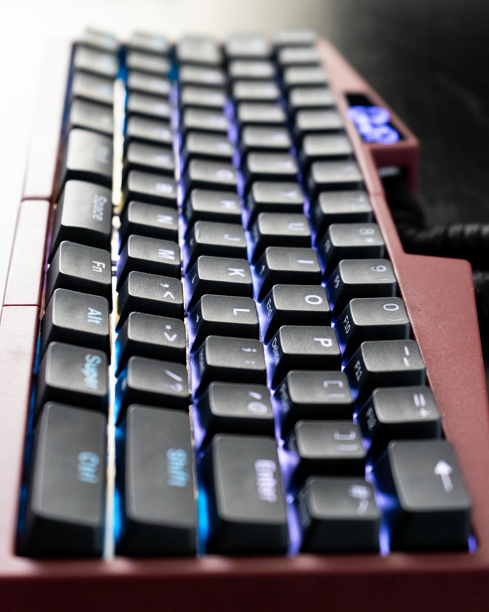 Ult. Hack. Keyboard tweet media