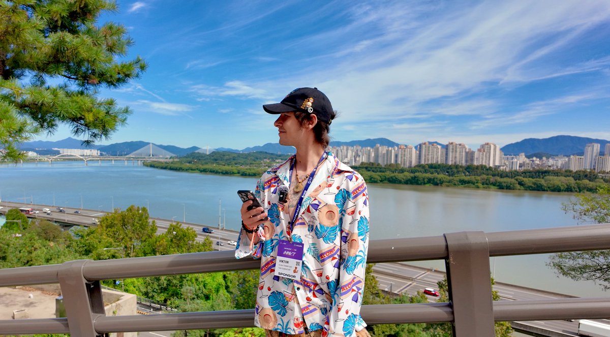 Viktor 🧡 tweet media