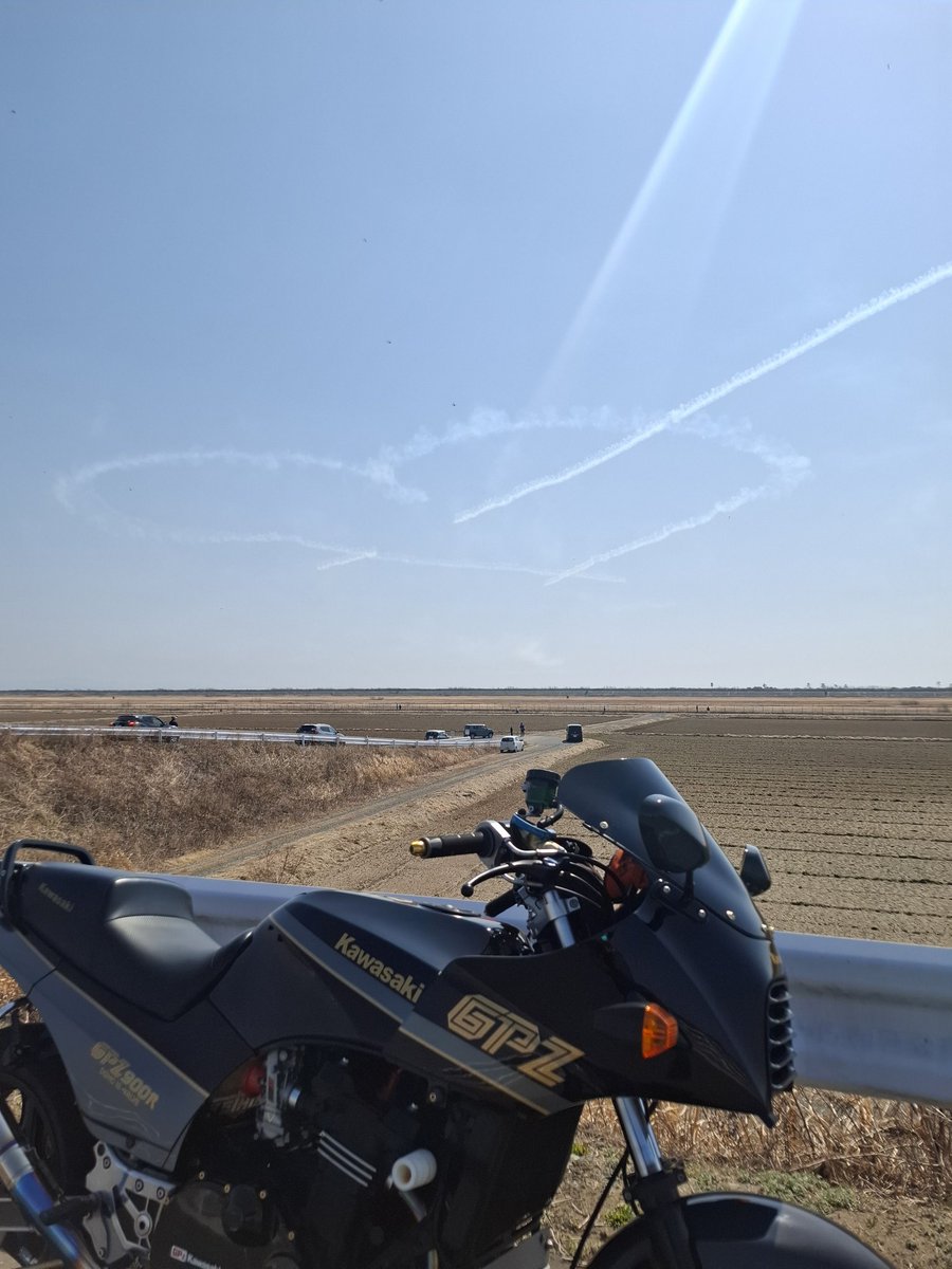 donot_feed's tweet photo. だんだん暖かくなってきてますね

我慢できず少し乗ってきた🏍️ https://t.co/vEclJT931v