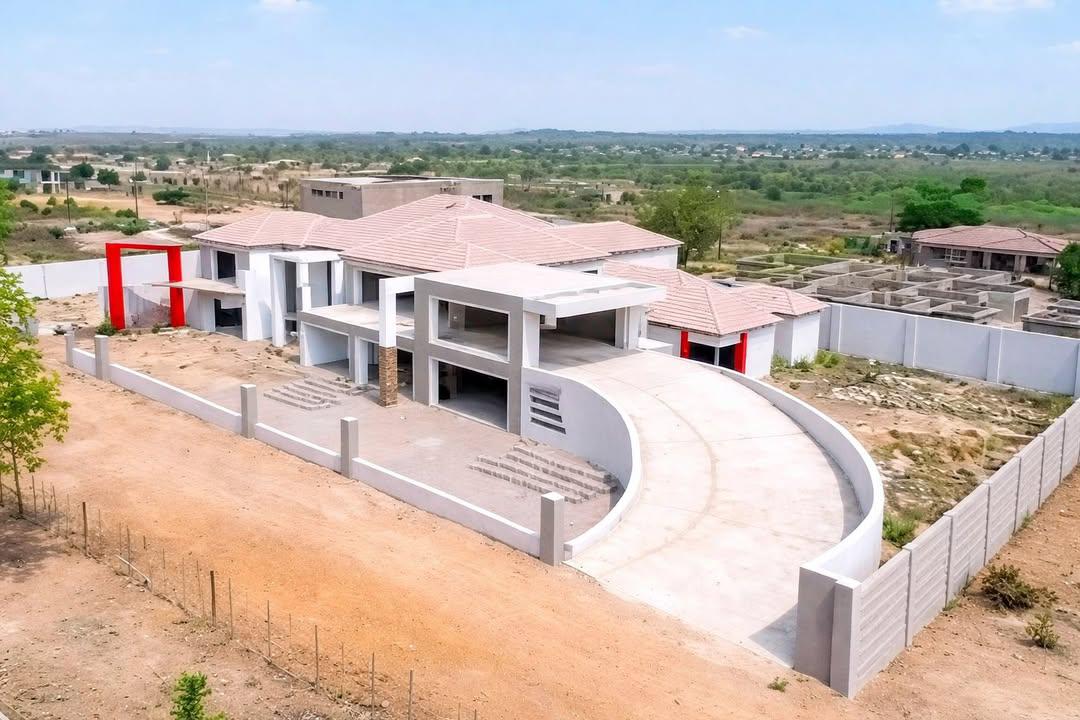 𝓡𝓸𝓷𝓷𝔂 tweet media