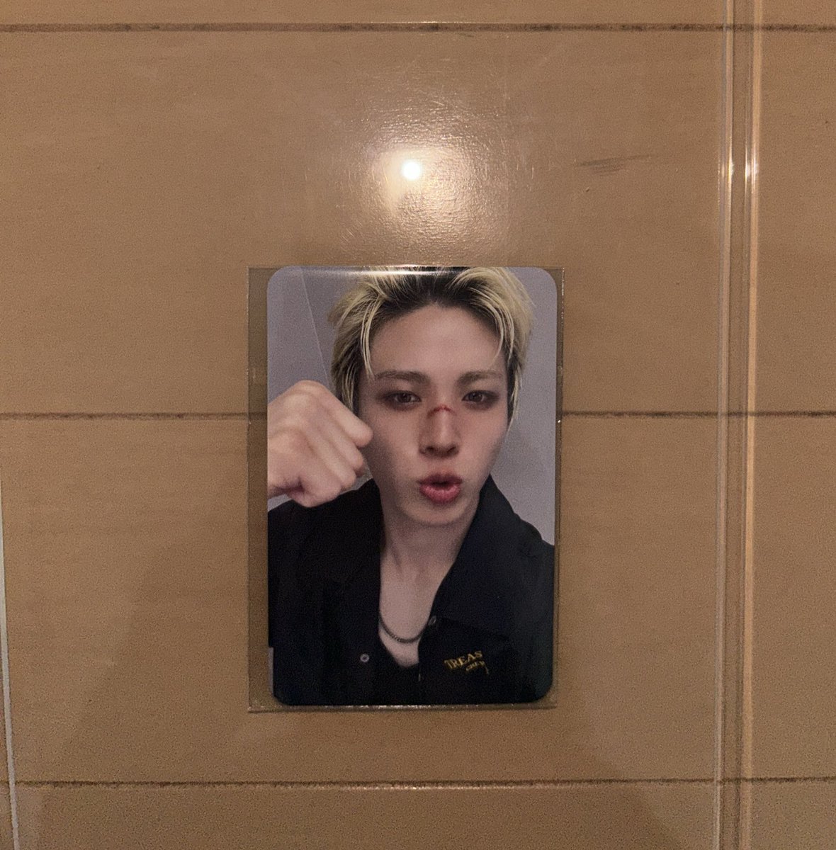 よんとら tweet media