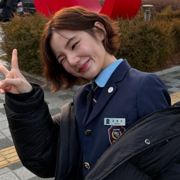 selfolssi ♤ tweet media