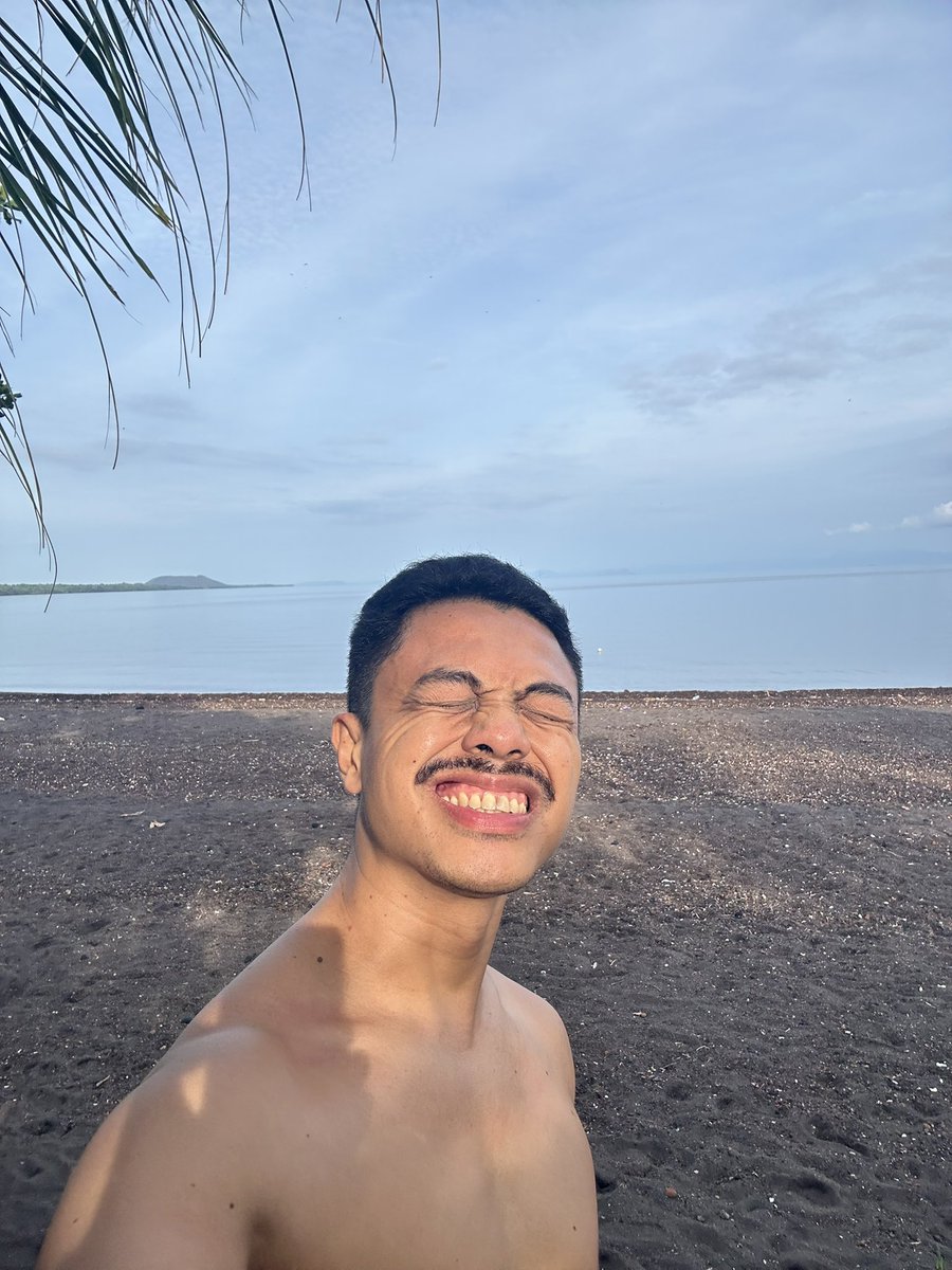 Bluelighter8 tweet media