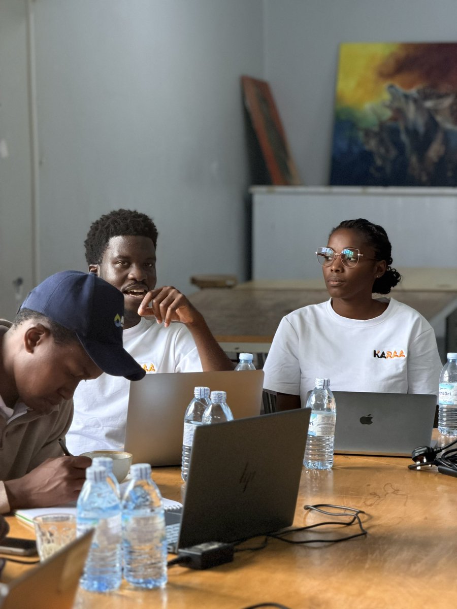 Future Lab tweet media