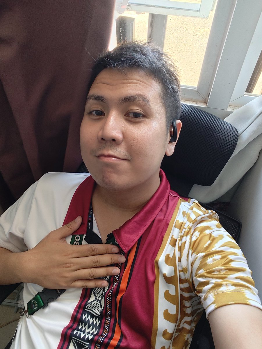 Hugot King💯 tweet media