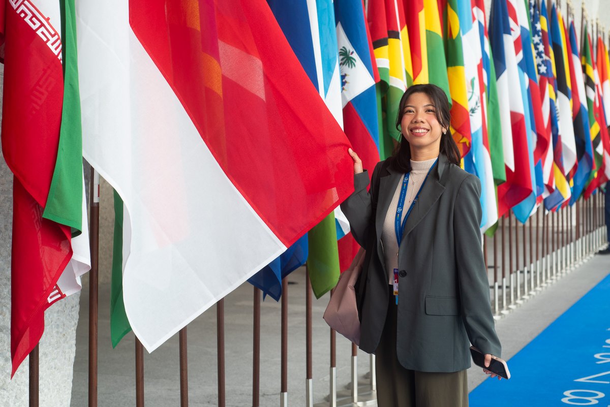 EU Business School tweet media