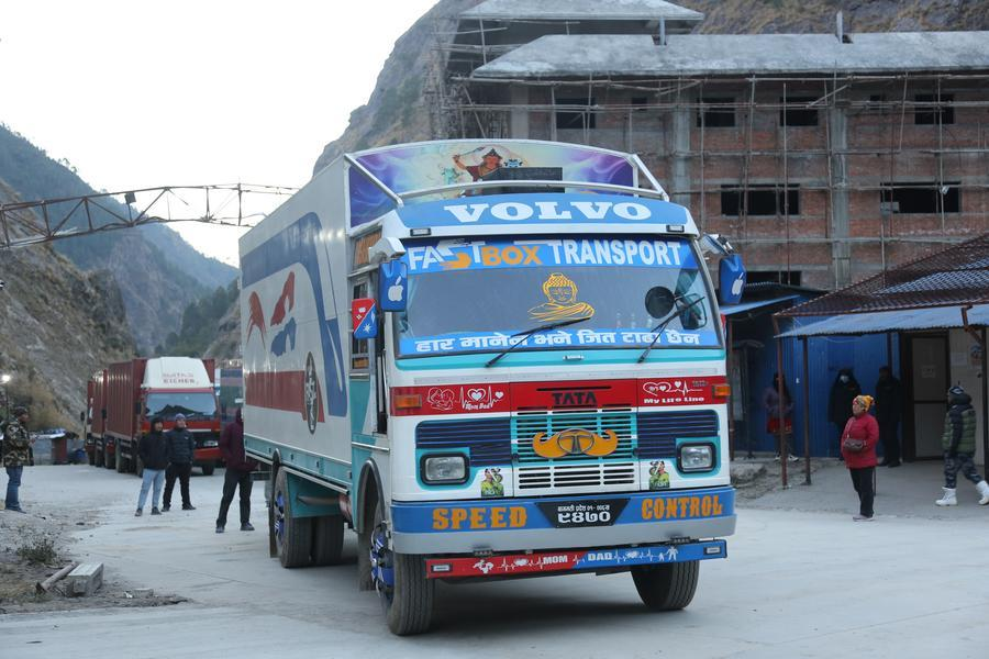 ShangguanJiewen's tweet photo. Nepal-China Trade on the Rise 

The total import and export value of Xizang reached 264.7 million U.S. dollars in the first two months of 2026, up 15.4% year on year.

Trade with Nepal jumped 44.9%. https://t.co/2lMxg2dYhF