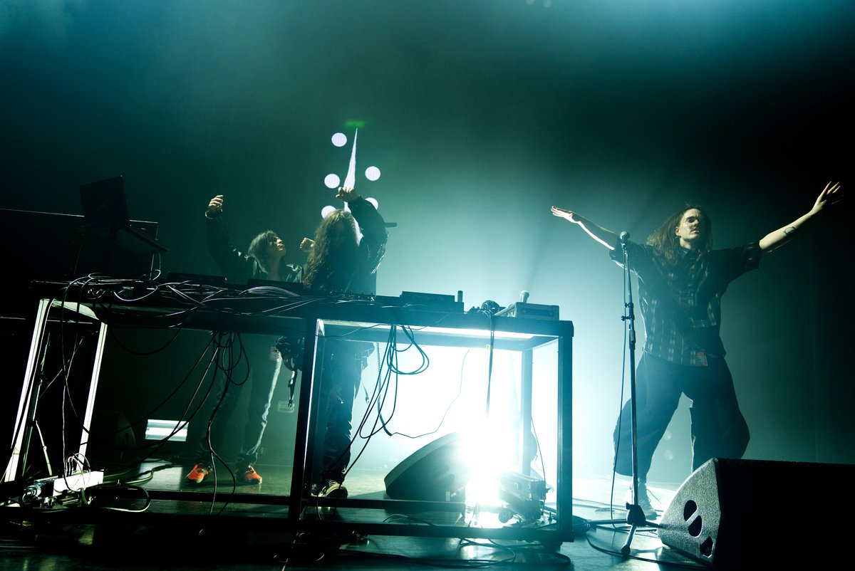 rollingstonejp's tweet photo. 【Interview】
six impala

ハイパーポップ前夜のインターネットが生み出した奇跡、PAS TASTAと日本への強いシンパシー

▼記事はこちら
🔗https://t.co/InPH9MToGK

『VICTERA EXA』で初来日、K//////ATTとMilkfishことunderscoresが語るオンライン発グループの真実

@siximpalasix @victera_info https://t.co/NLdvf0MnmE