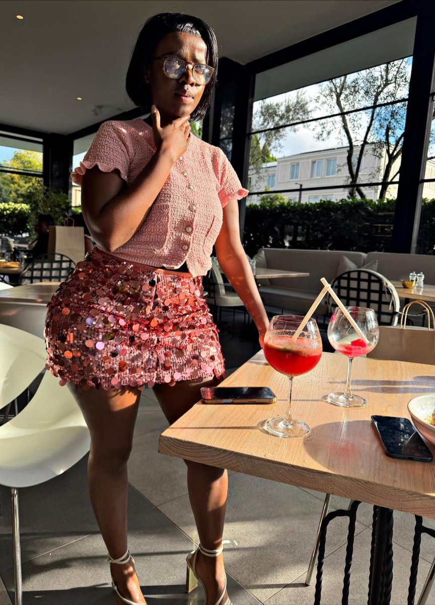 kgadi♠️ tweet media