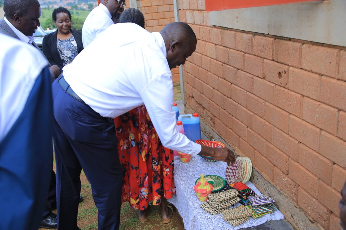 Robert H Kiggundu tweet media