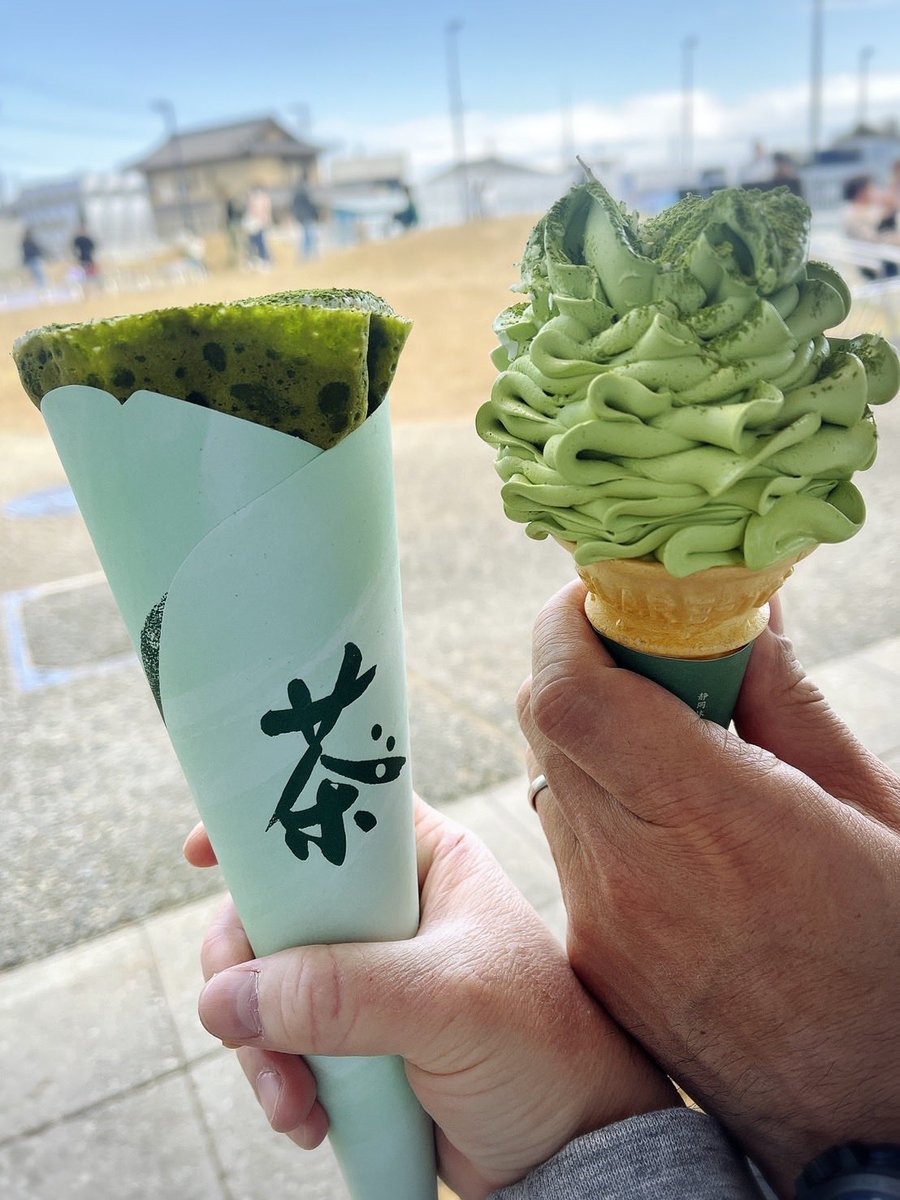 sawazo0308's tweet photo. 今日は、静岡県を満喫。
(先住犬のチョビ🐶のお参りを兼ねて)
浜松餃子🥟美味しかった。
ご馳走様🙏 https://t.co/b9xfySx2K1