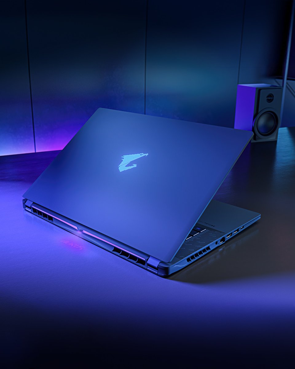 GIGABYTE_DE's tweet photo. GIGABYTE AORUS AERO GiMATE AI TOP GAMING POWER 😎

GIGABYTE AORUS MASTER 16

Dank an 💘🛠📸🎥💻: @ aorus_turkiye

#GIGABYTE #AORUS #pc #pcgaming #aripc #gaming https://t.co/ccxvEAIt4s