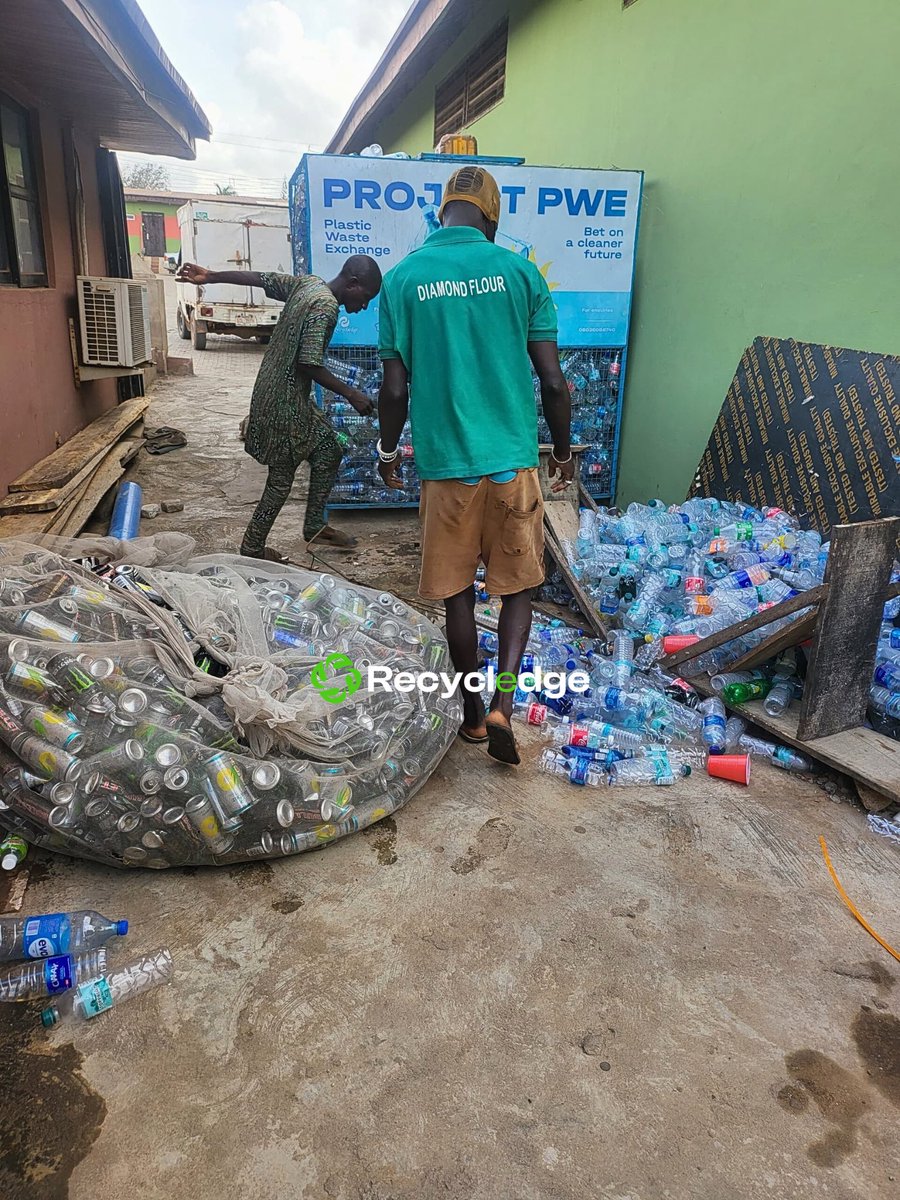 RECYCLEDGE tweet media