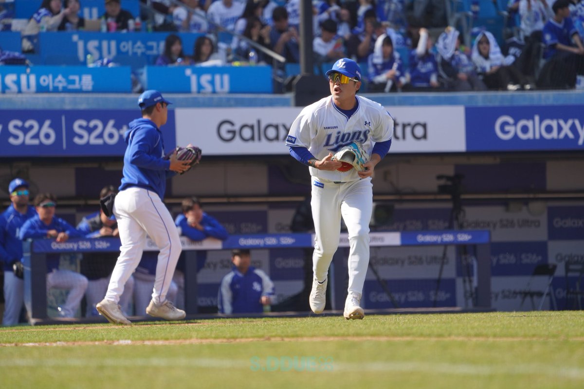 스뜌ꕤ tweet media