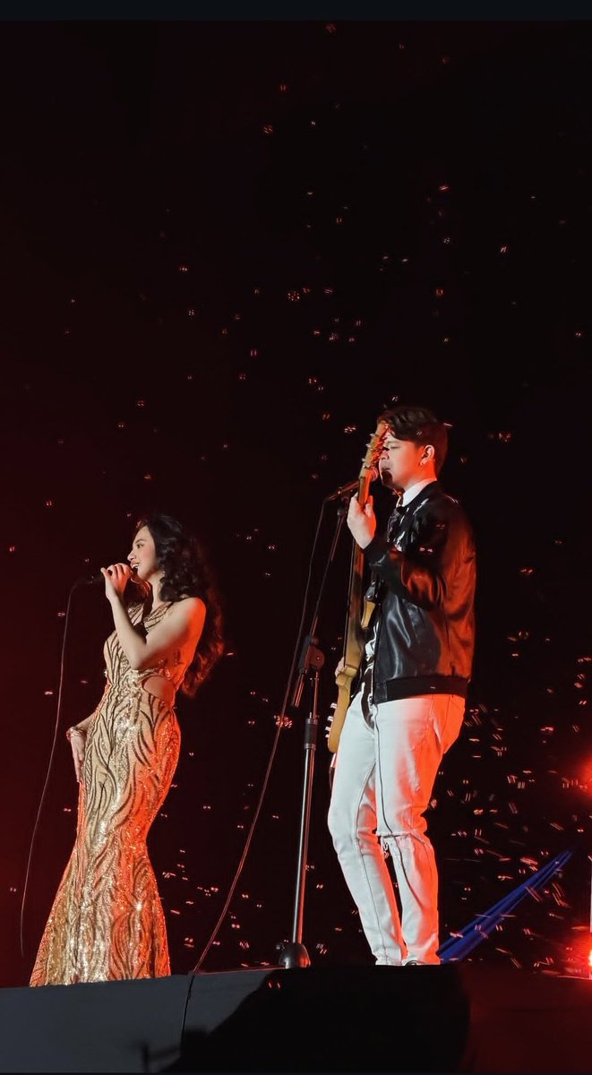 JAmantesPH's tweet photo. Dara and Dio 🎶 #BTSTheFirstNote

📸: https://t.co/N28wIFTwQn
@MyJaps @RAYVERCRUZ20 
#JulieAnneSanJose
#RayverCruz
#JulieVer https://t.co/mu0VOrZV4J