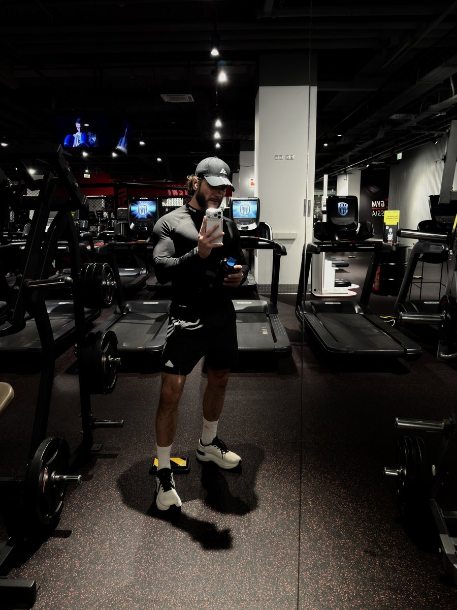 ๐ฐ๐ฝ๐๐ฝ tweet media