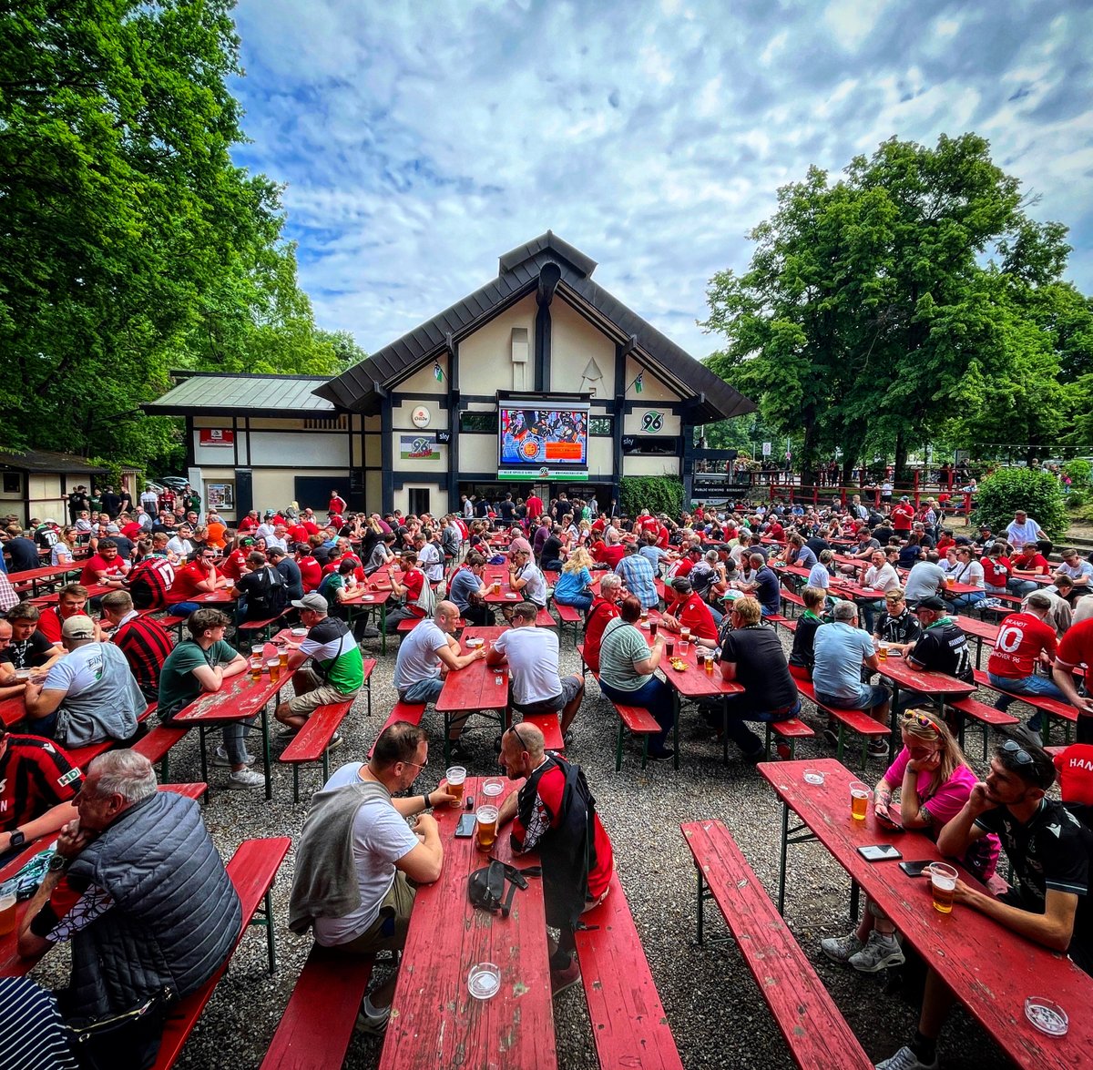 Groundhopping Tours tweet media