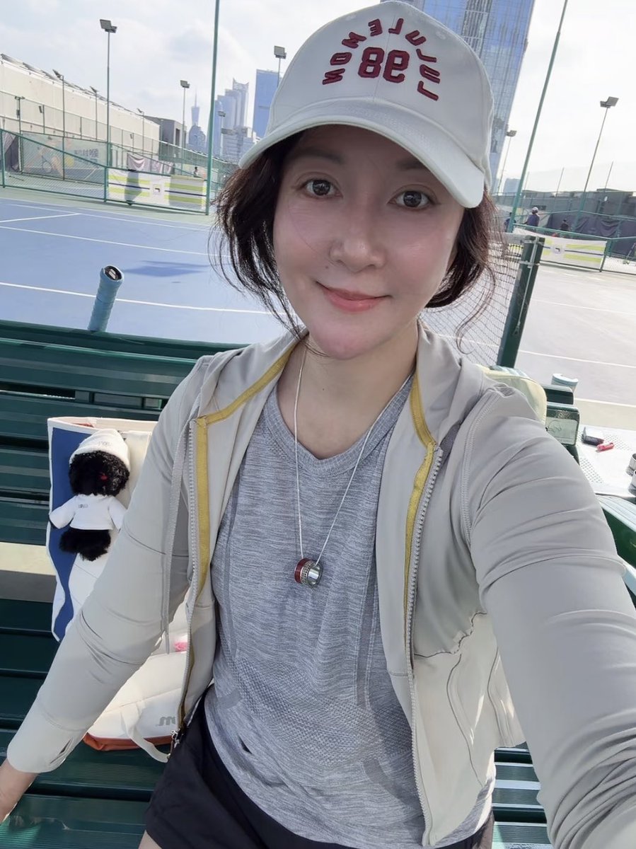 一个桃子 tweet media