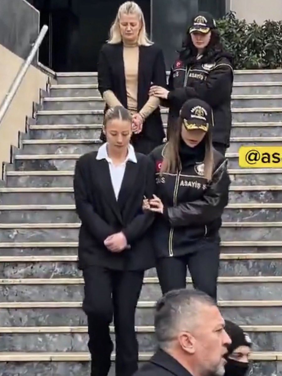 ђเlคl tweet media