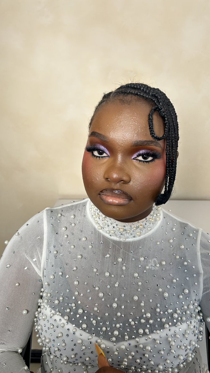firstbornkenny's tweet image. Kindly patronize me 🙏🙏🙏
I’d truly appreciate your support,you’ll love the final look 🌝 #makeupartist #suruleremua #beautyflames