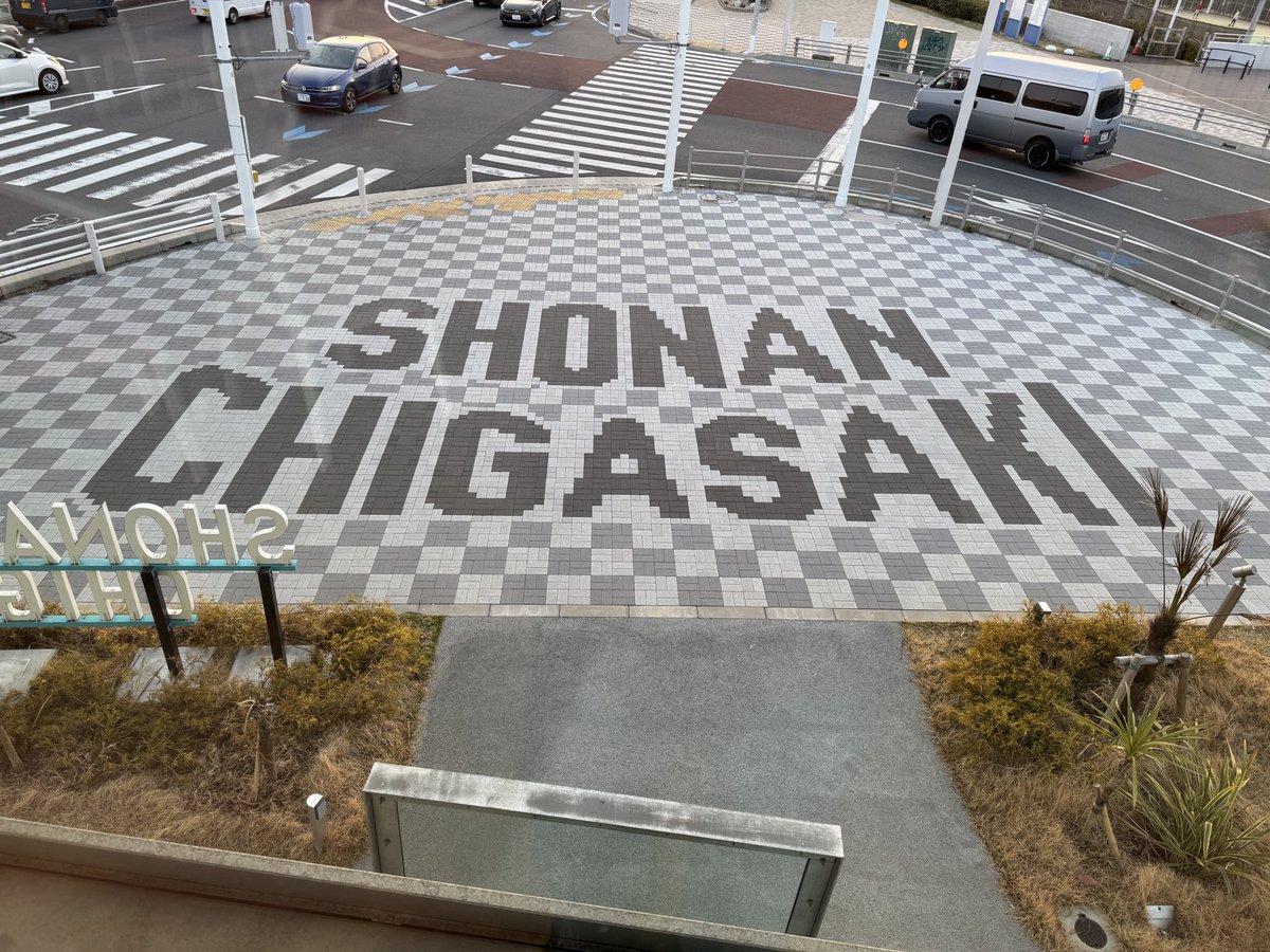 フォンドボー tweet media