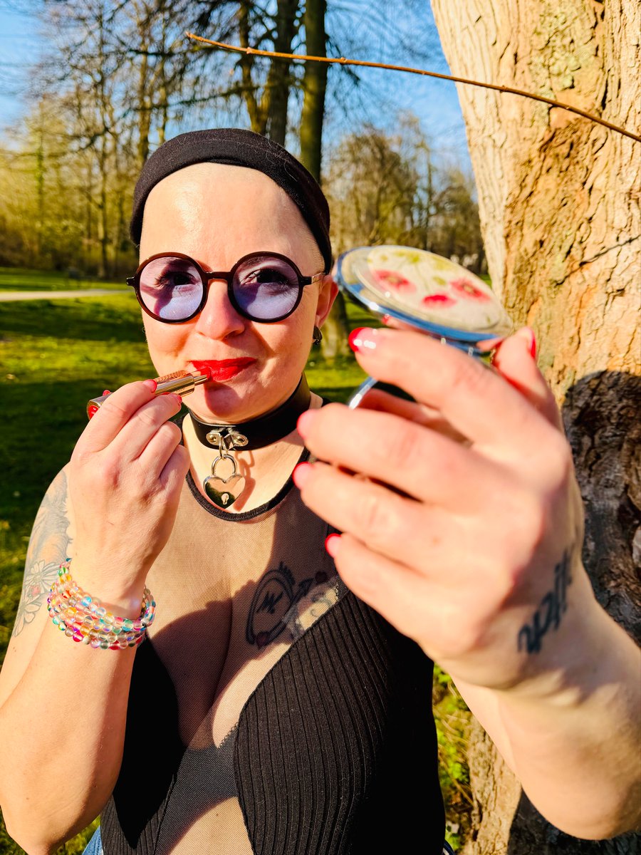 Laufmädel tweet media