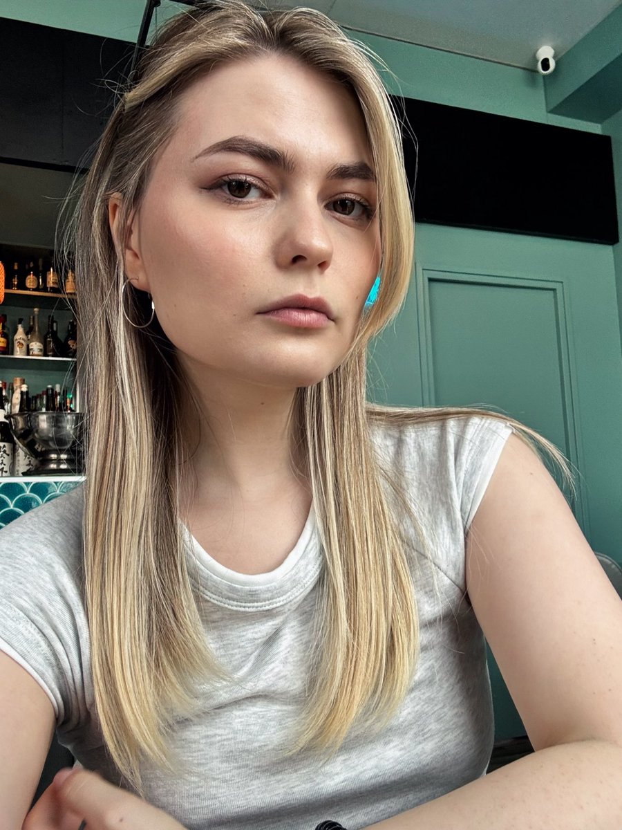 птичка tweet media