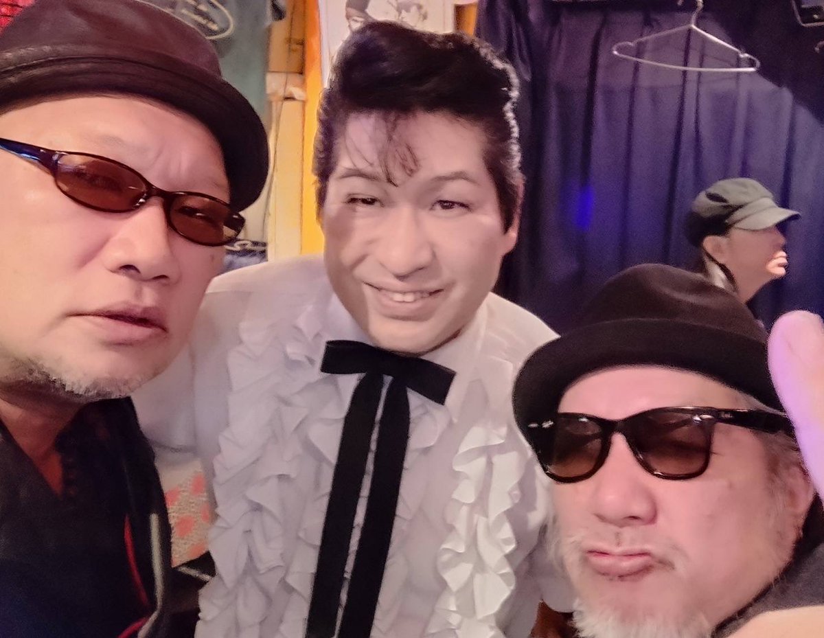 愚☆図 tweet media