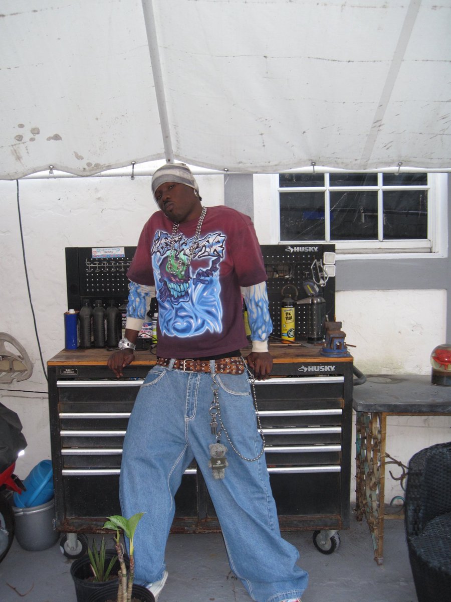 $UPER$TAR$TRAFF tweet media