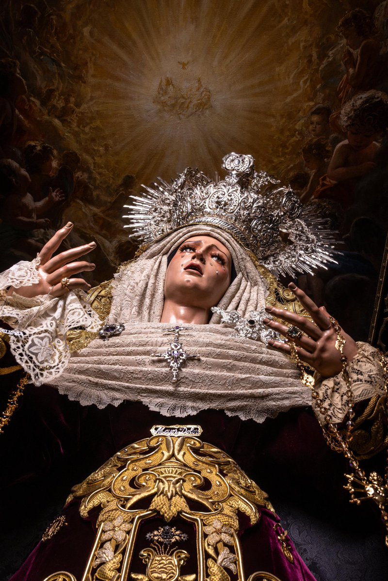 Hermandad de la Crucifixión tweet media