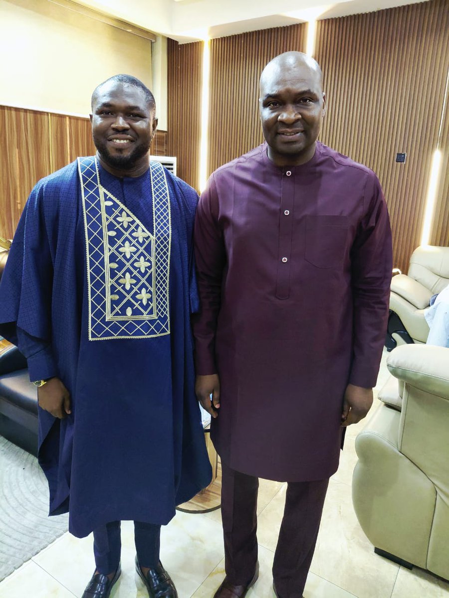 David Azeez tweet media