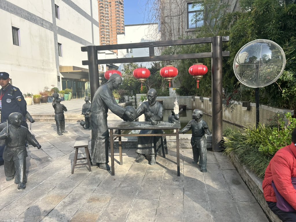 Michael Mustafa tweet media