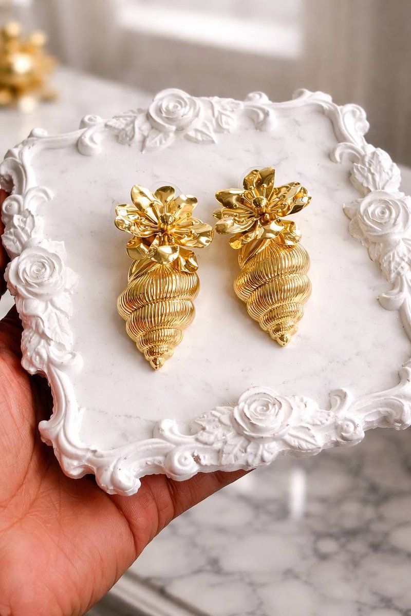 BlackLuna tweet media