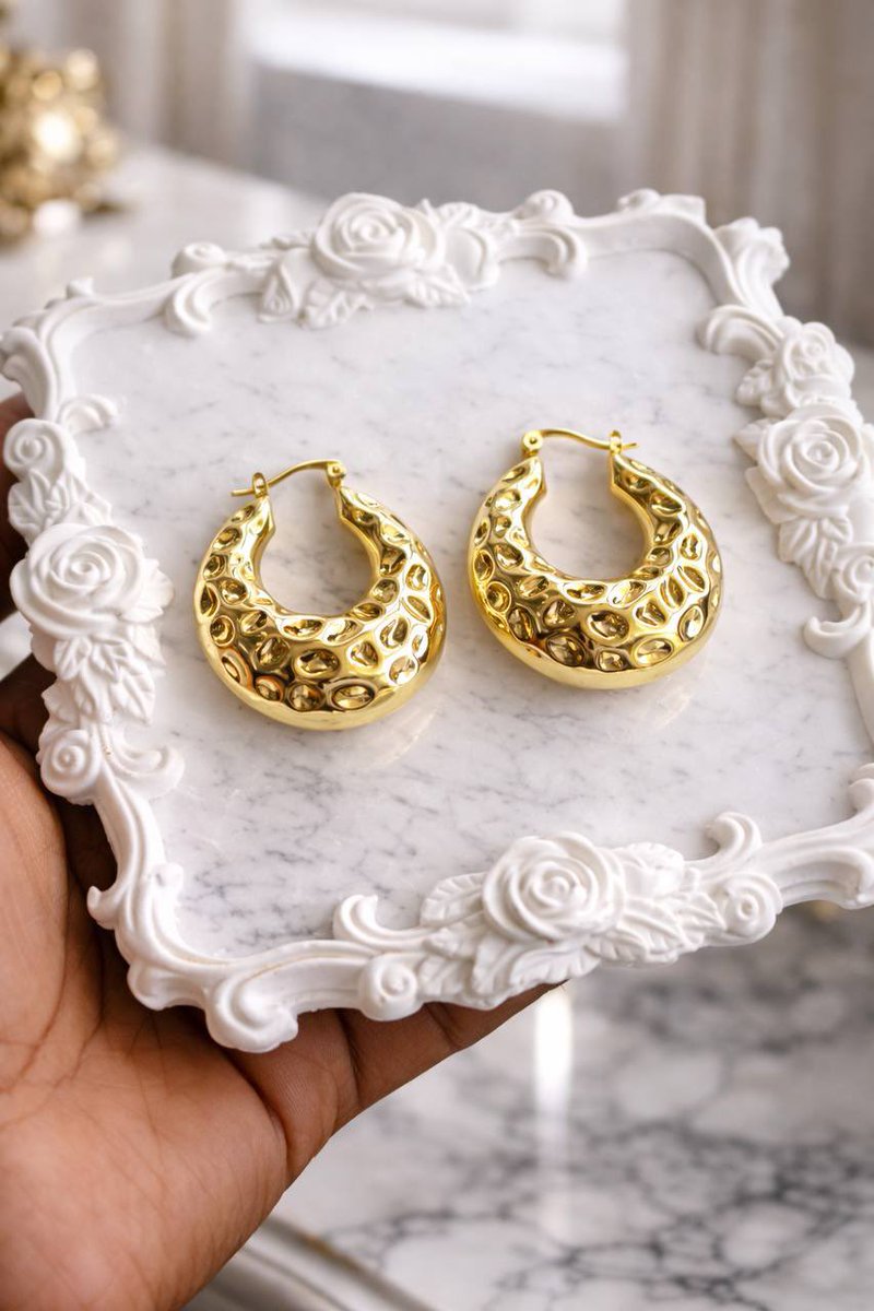 BlackLuna tweet media