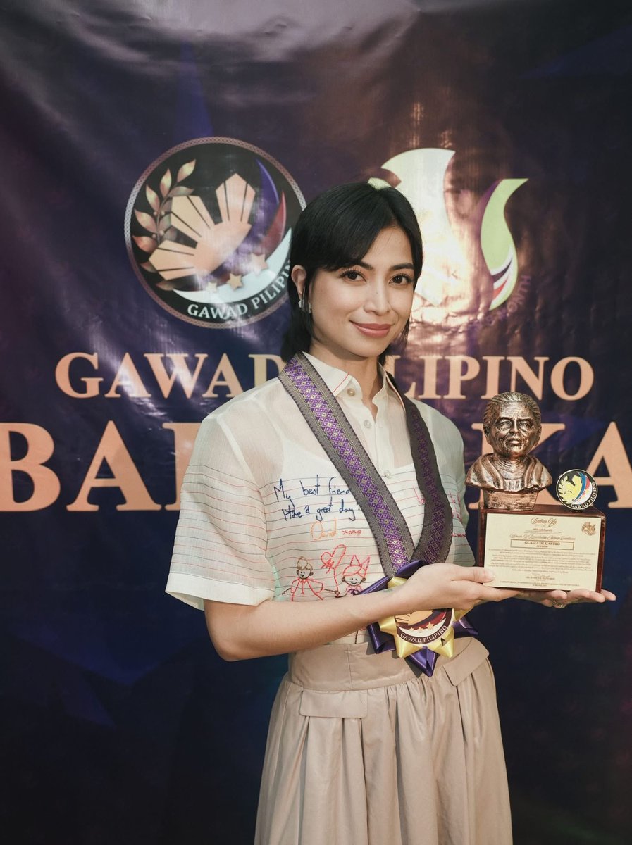 Sparkle GMA Artist Center tweet media