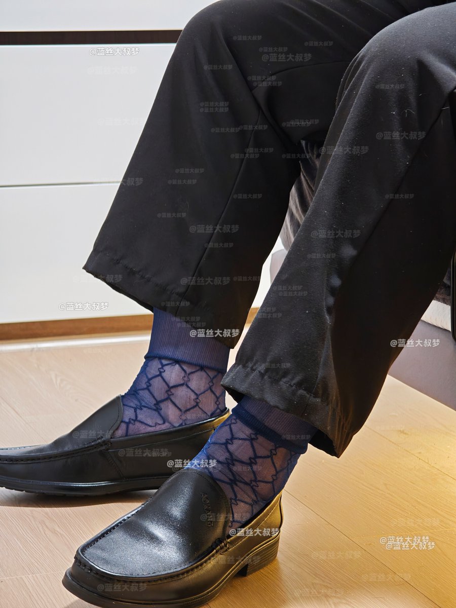 蓝丝大叔梦 tweet media
