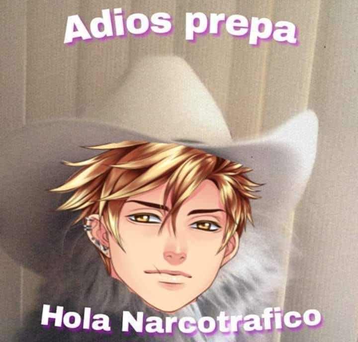 NATHANIEL CON LA PELUCA DE DAVID BOWIE tweet media