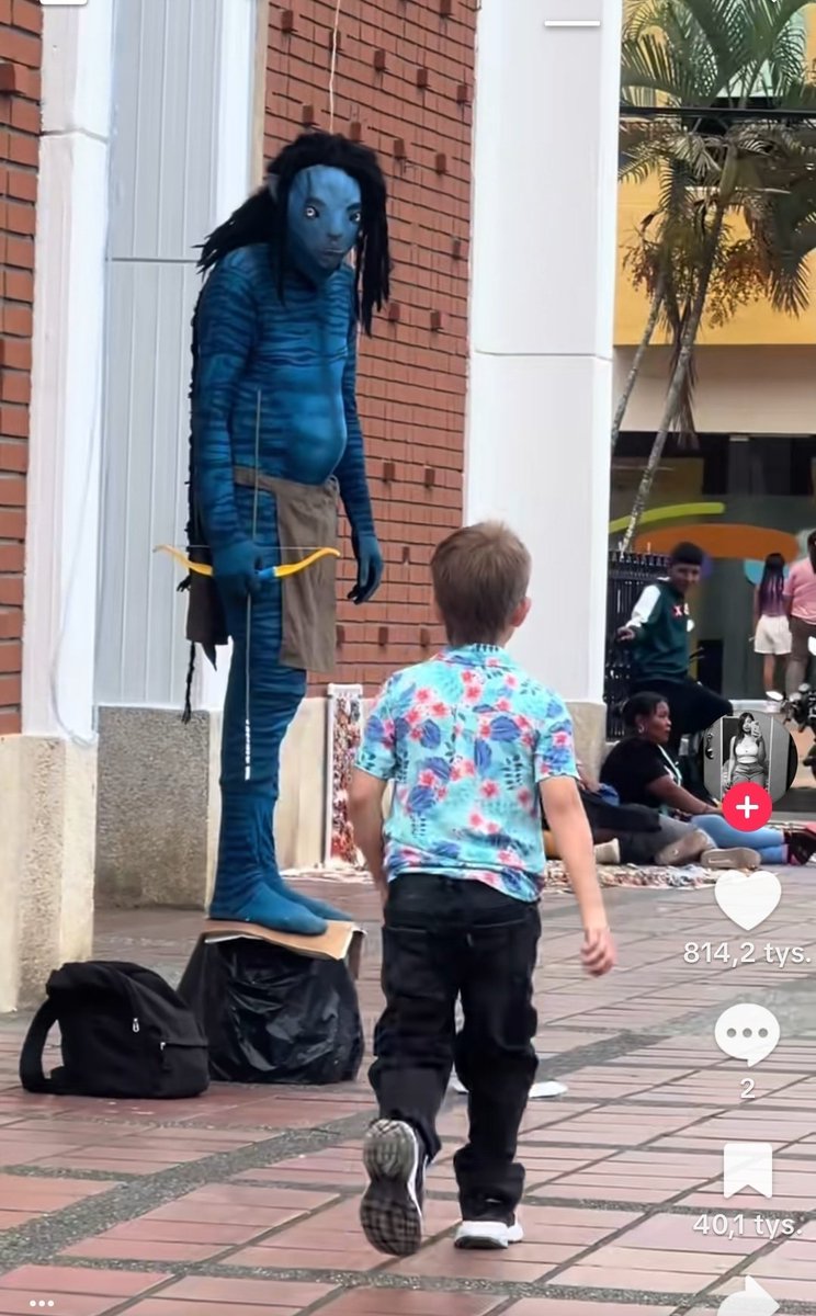 pinkiepoe tweet media