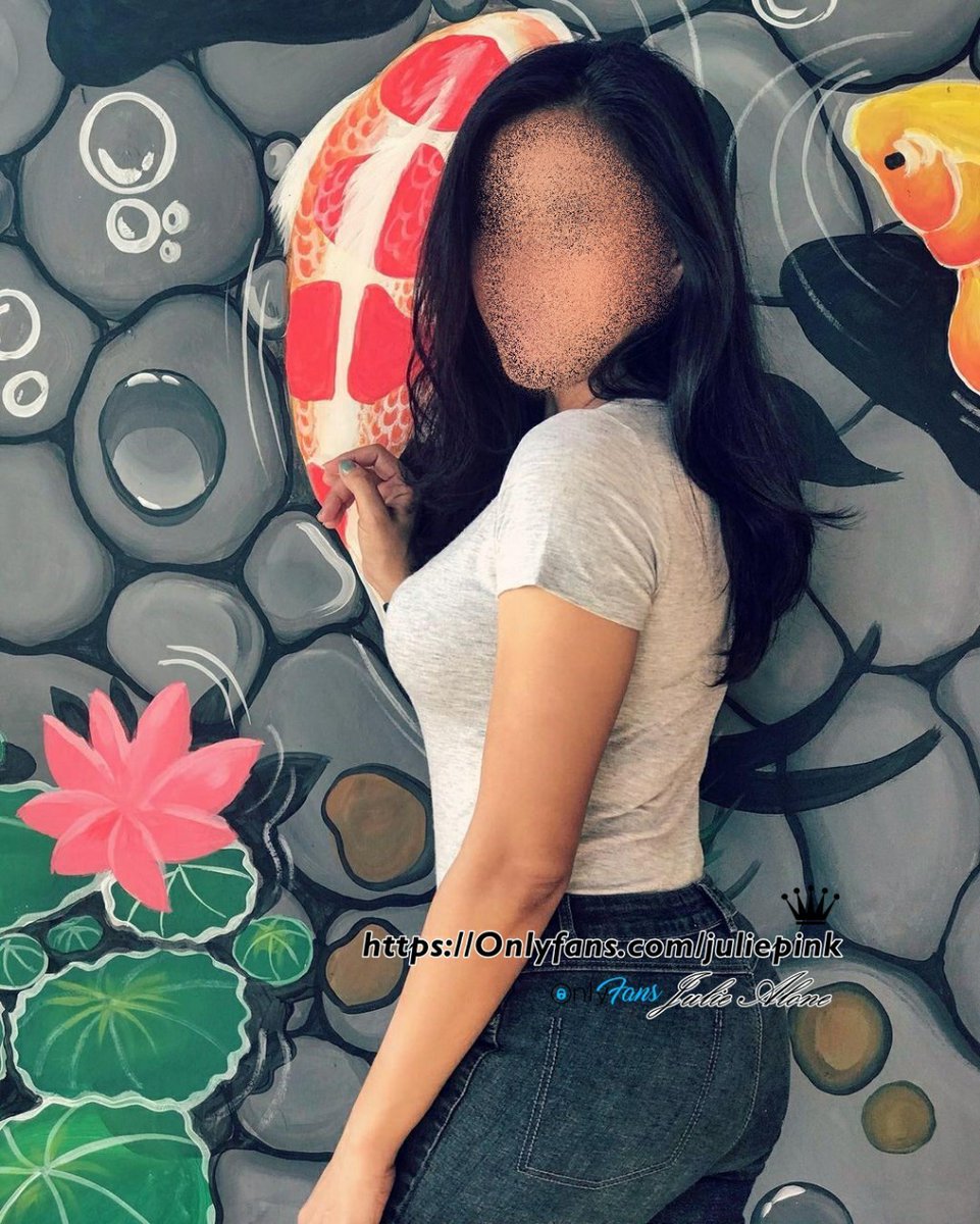 Julie Alone tweet media