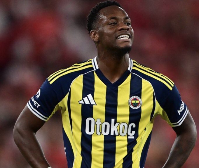 Gala Aslanı tweet media