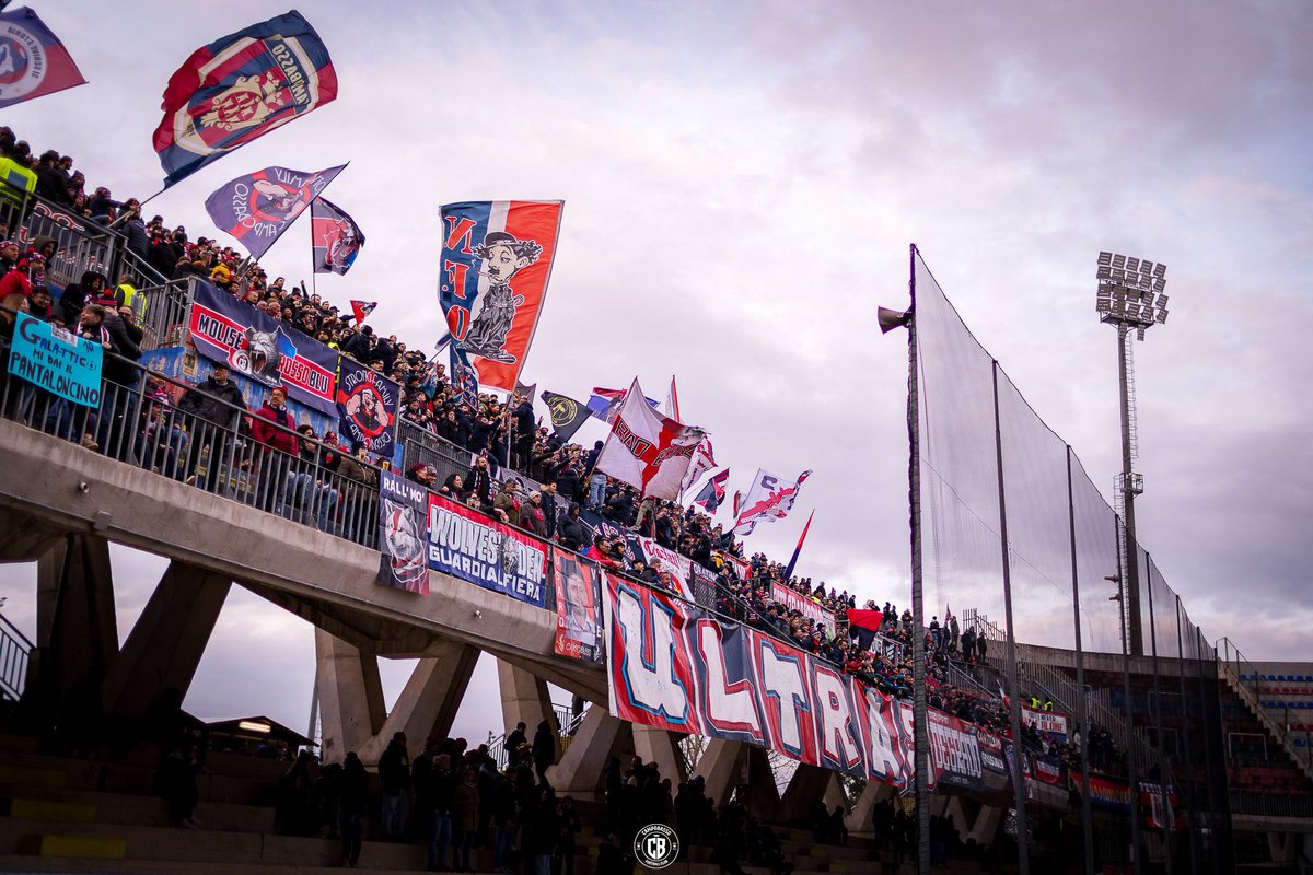 Campobasso1919's tweet photo. 🔴🔵Best memories from #CAMFOR https://t.co/eLAIZFVjia