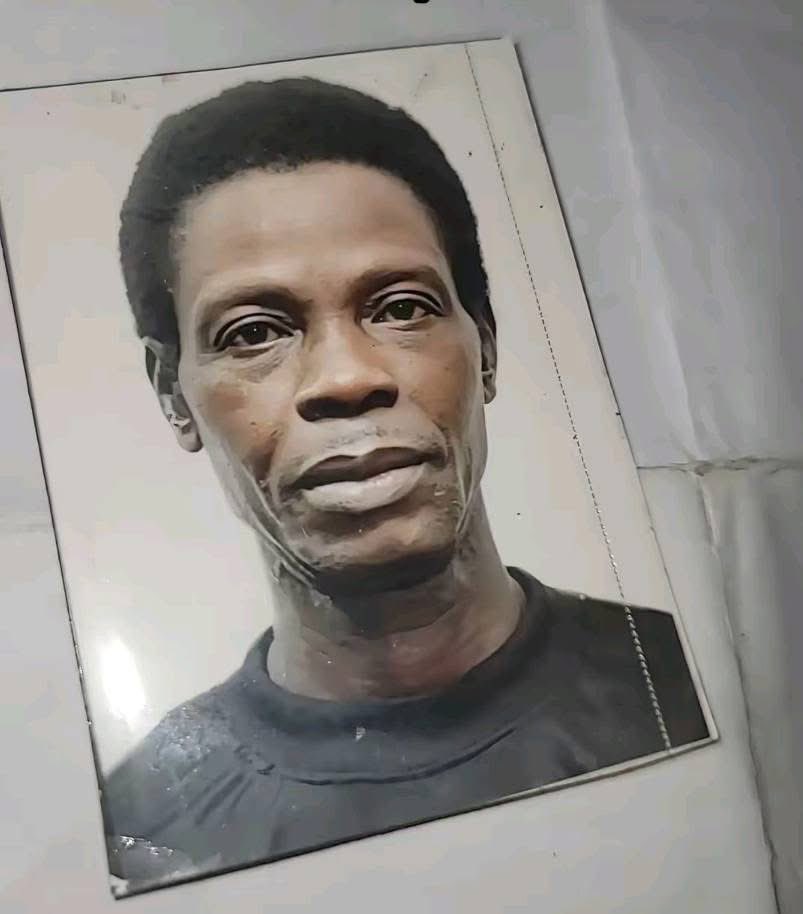 Queen Ella☢️✂️❤️ tweet media