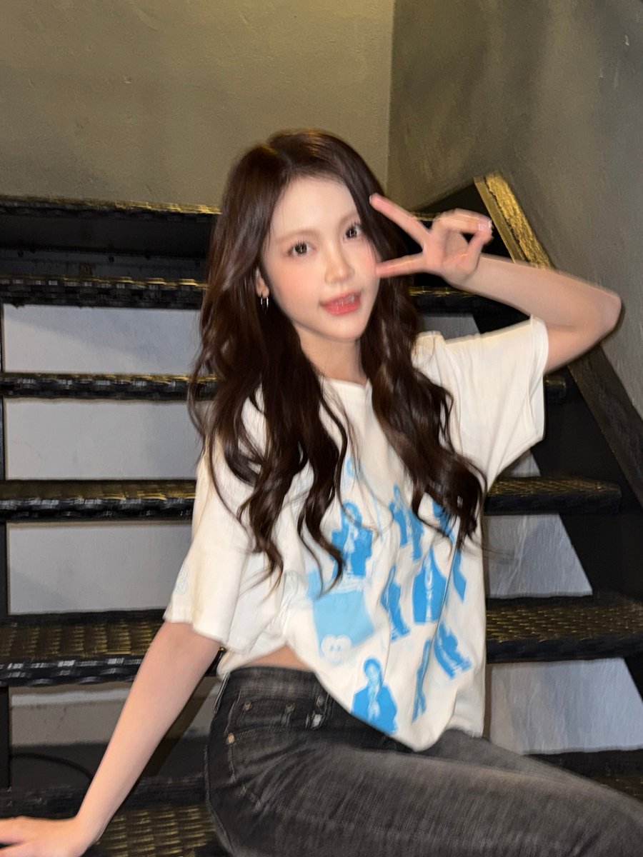 cawoozpics's tweet photo. #Carmen 카르멘 weverse update 🌴💬     

💖Thank You LA💖
ily S2U ^_^

#Hearts2Hearts #하츠투하츠 #H2H #CARMEN #카르멘 https://t.co/IkUdxfkEdg