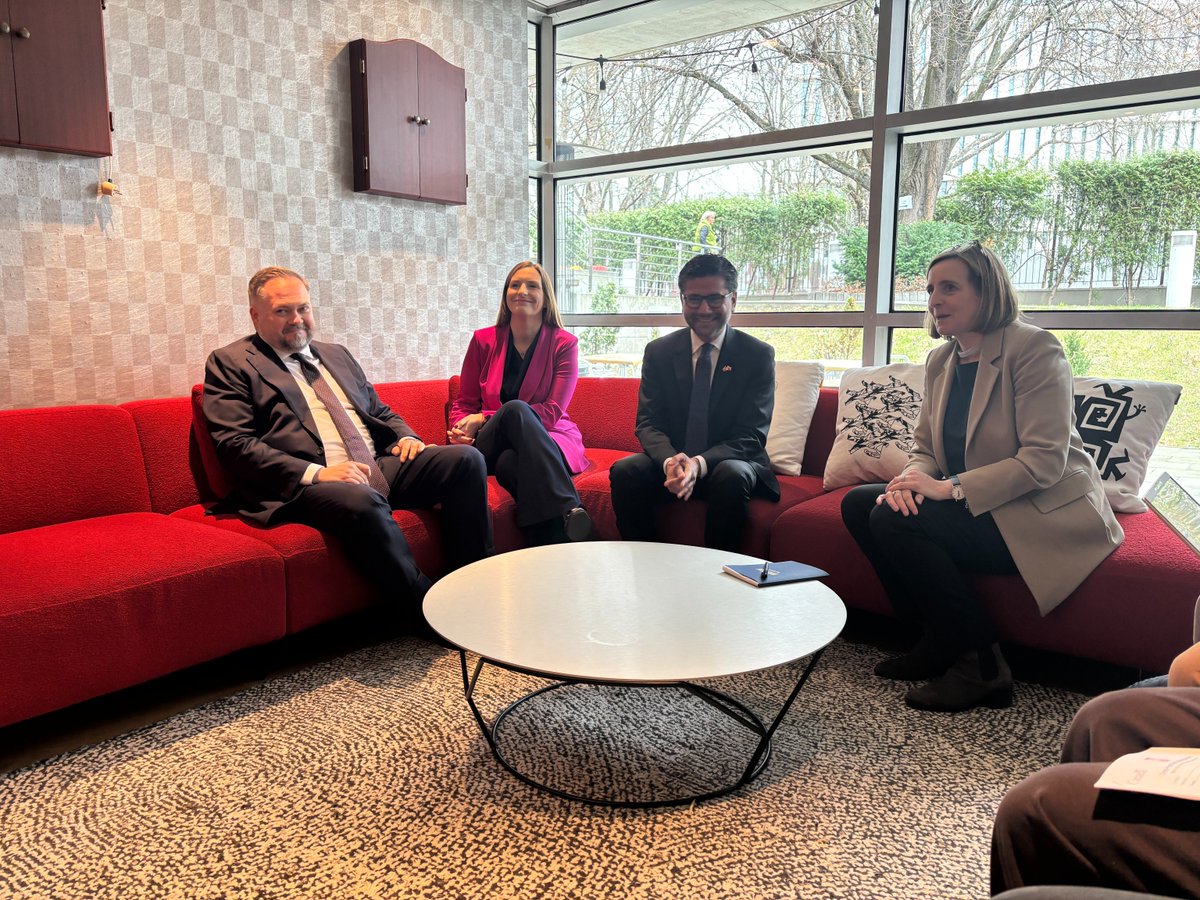 Canada en Pologne tweet media