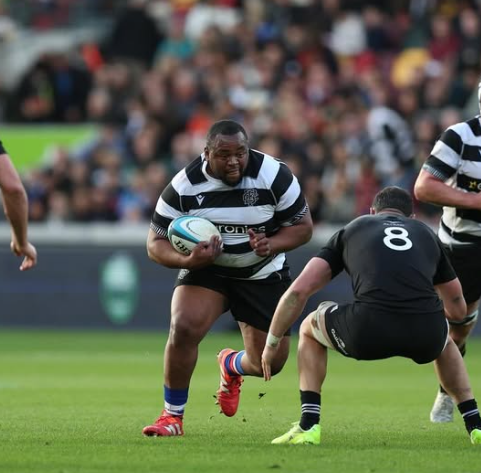 Riaan Louw tweet media