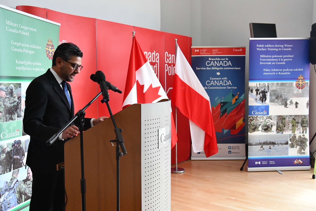 Canada Poland tweet media