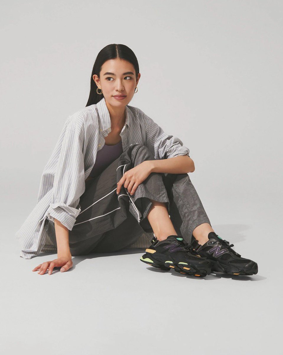 uptod4te's tweet photo. New Balance『9060 Summer “Black/Afterglow”』が国内3月27日（金）10:00 より発売［U9060915］【ニューバランス ブラック ネオン 新型 スニーカーサンダル 9060 サマー ブラック アフターグロー】
https://t.co/9kJFqAUdbv https://t.co/jC4nFlupTi