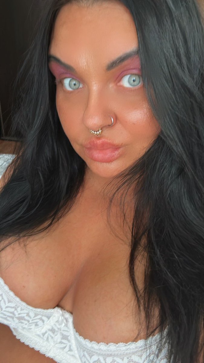Red_Devil_Bdsm's tweet photo. paypig #moneyslave #slave #geldherrin #dominatrix  #domina  #rtfindom #findom #bdsm_europa Witam śmiecie pani wróciła po krótkiej przerwie i jest bardzo Głodna waszych wpłat gnidy więc do roboty ściery blik na nr 452416305 jazda z kasa na moje konto https://t.co/yCyl7dBlN7