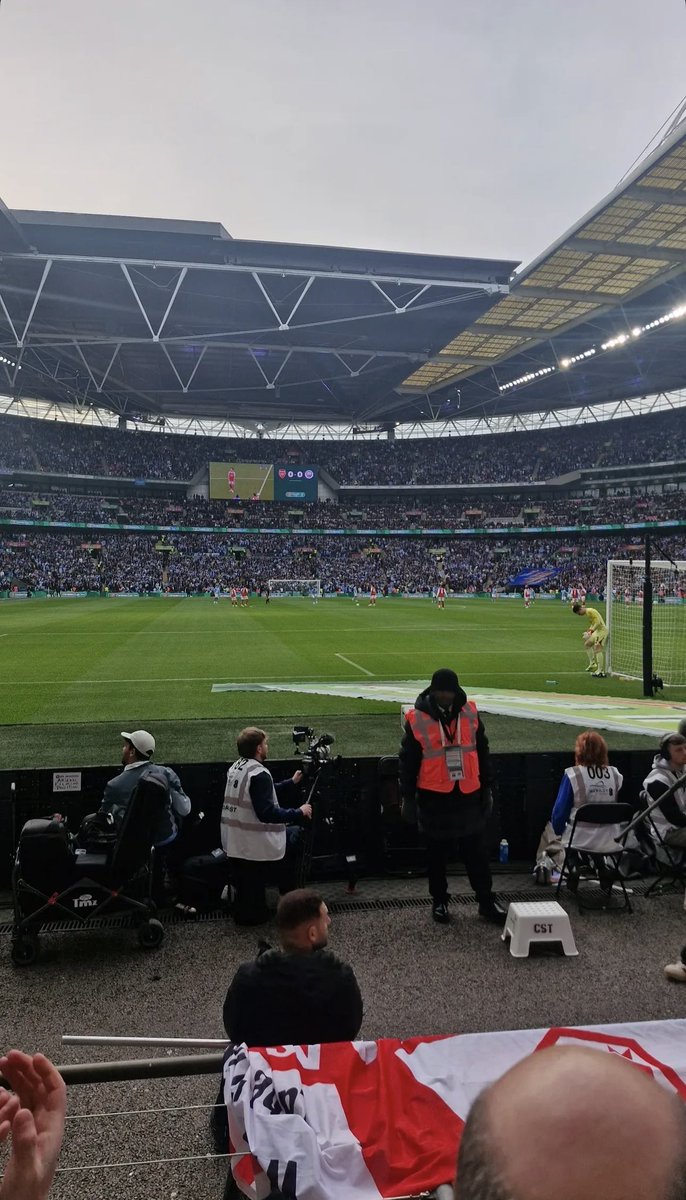 Benjamin tweet media