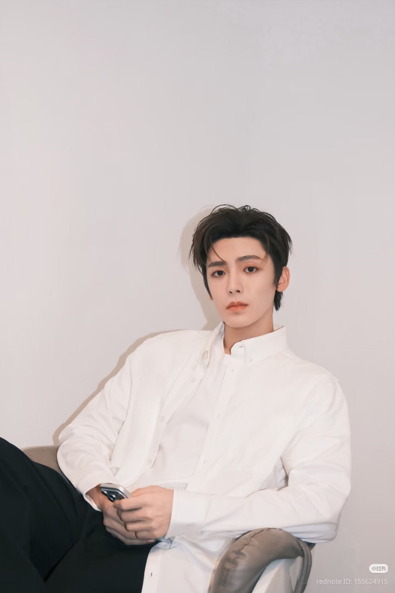 ㅤ️️

Menghabiskan sisa-sisa nastar si penguasa Depok <a href="/dryonwet/">Mirzano</a> 
Tim tidak pulkam? 🤝

ㅤ️️